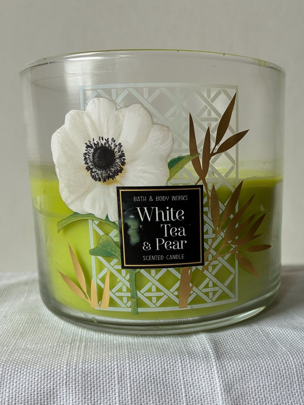 Bath & Body Works 3 wick Candle White Tea & Pear 14.5oz Discontinued Used
